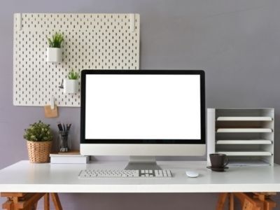 Jak uporządkować swoje domowe biuro i jak najlepiej wykorzystać przestrzeń do pracy